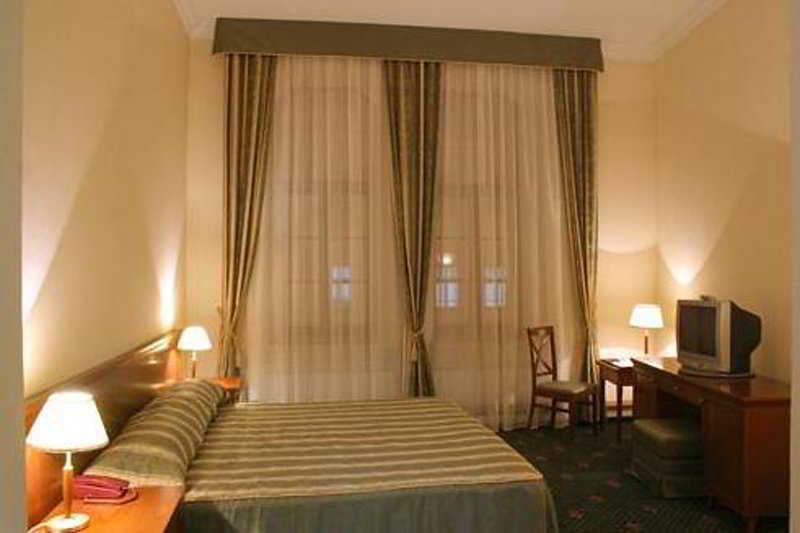 沙利亚宾宫酒店 喀山 客房 照片